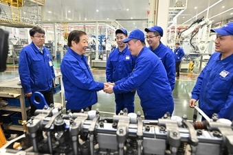 Tan Xuguang: Just to Work Tirelessly!