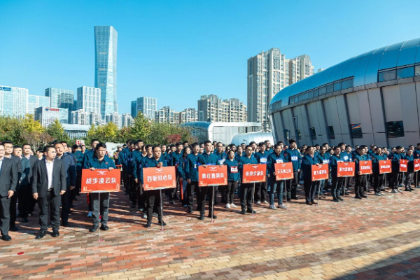 文化聚力 齐心同行 | 中国重汽廉洁文化广场启用暨职工竞走接力赛成功举办